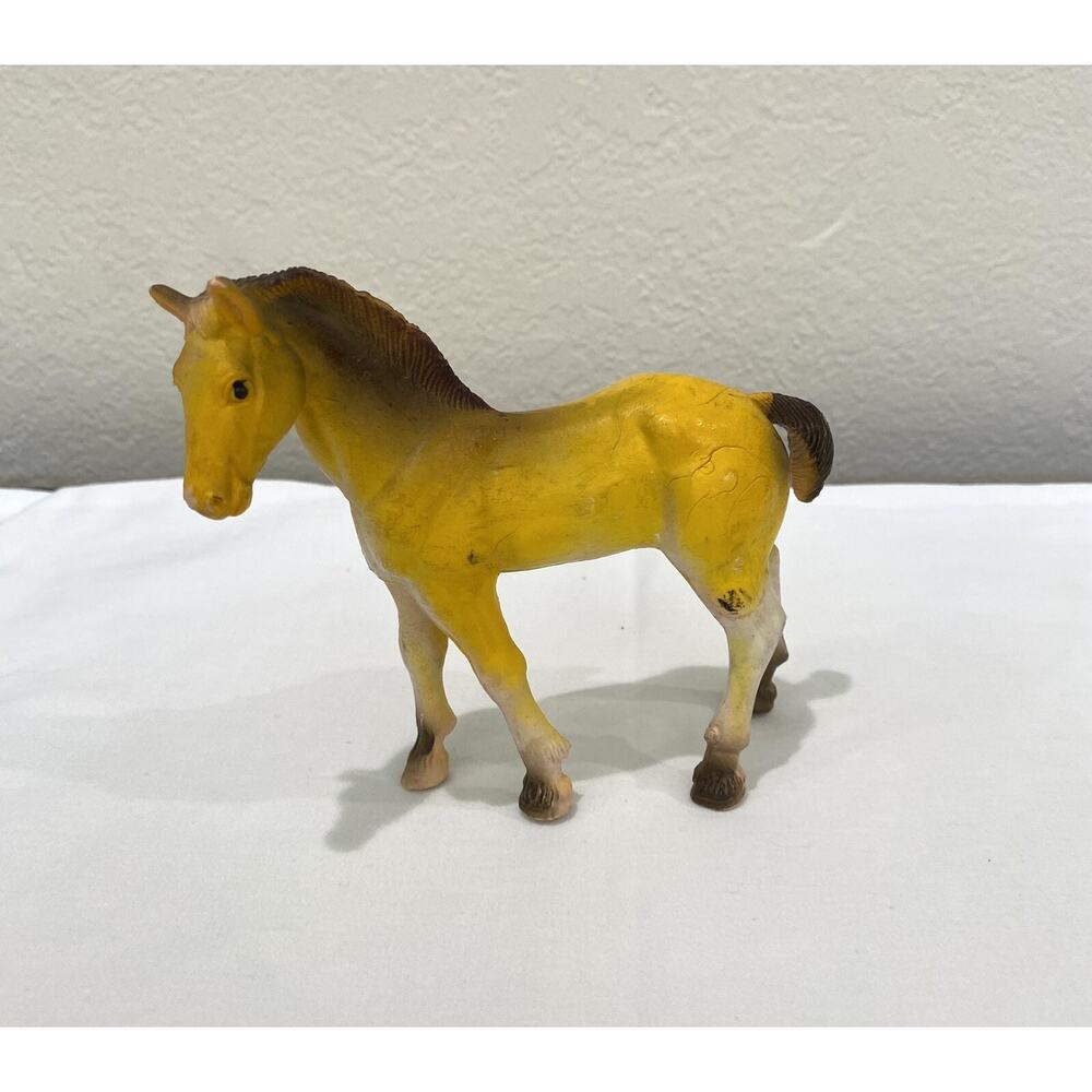 Imperial Toy Plastic Horse 1975 Yellow Brown White 4”